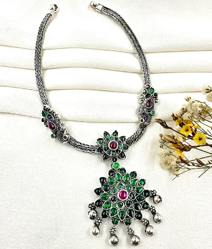 Personalized Crystal Pendant Necklace For Weddings-The Madhurima Silver Green Kemp Necklace (Oxidised)