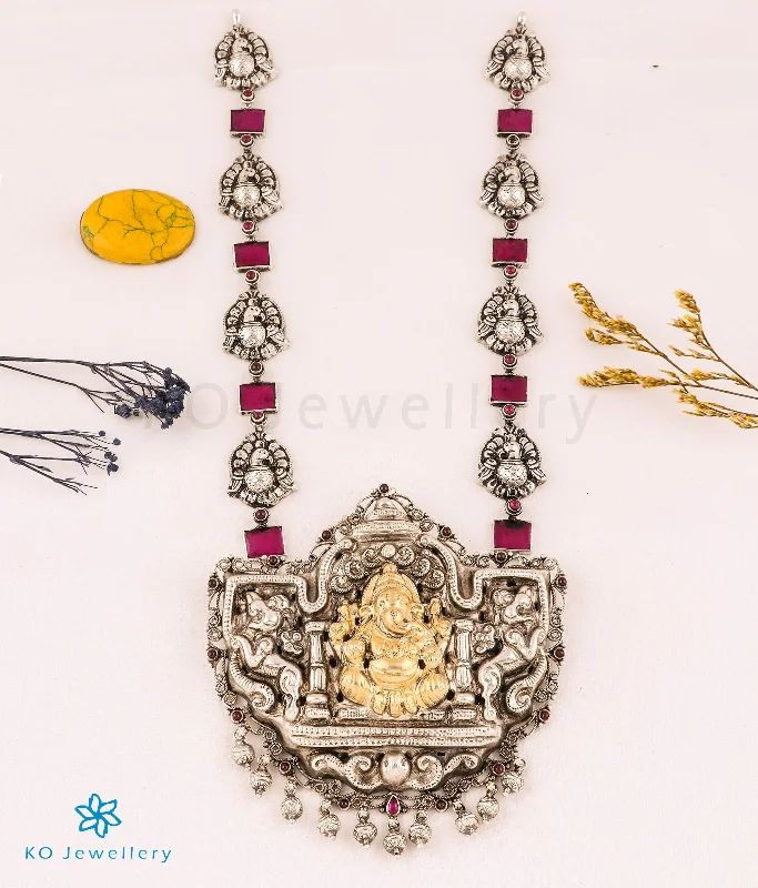 Personalized Crystal Necklace For Gifts-The Mahaganapati Silver Nakkasi Peacock & Kemp Necklace (Square)