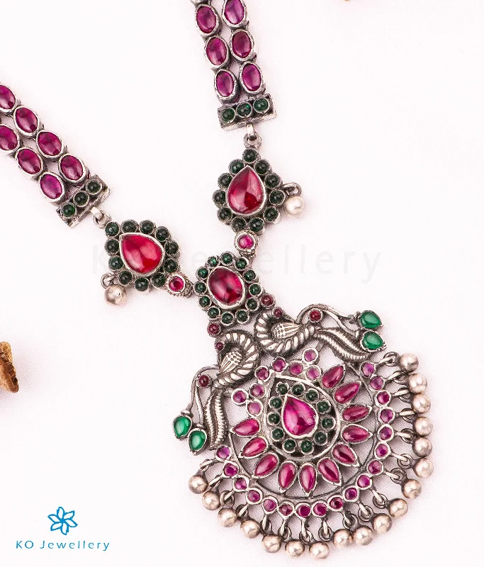 Handcrafted Gemstone Pendant Necklace For Bridesmaids-The Kumaravahin Silver Peacock Kempu Necklace (Oxidised)