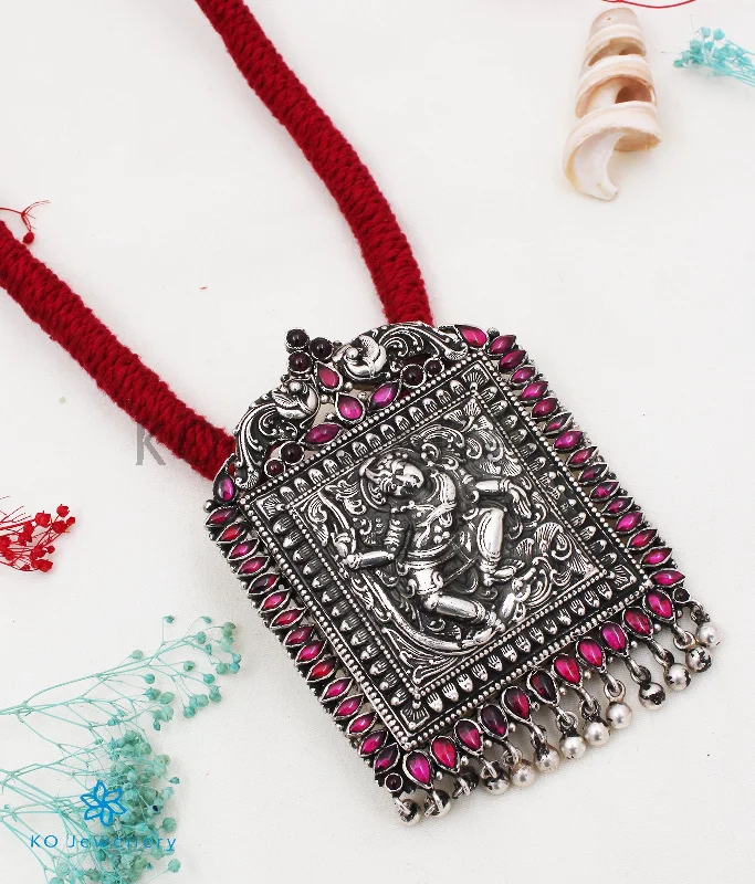 Handcrafted Gemstone Necklace For Casual Style-The Nritya Silver Thread Necklace (Oxidised)