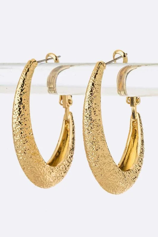 Geometric Earrings For Modern Fashion-OE: Textured Iconic Gold Tone Oval Hoop Earrings