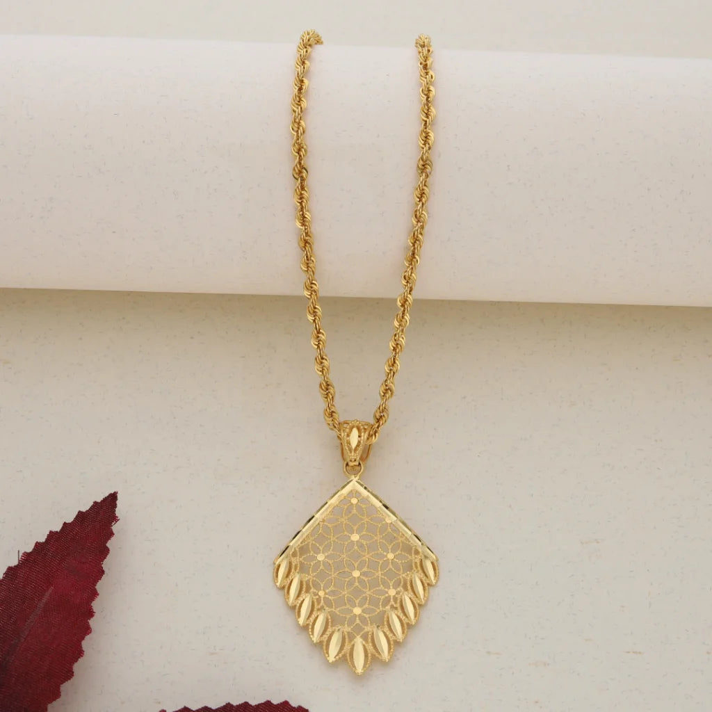 Simple Heart Pendant Necklace For Gifts-Gold Necklace (Chain With Gold Pendant With Flower Shaped) 21KT - FKJNKL21K7689