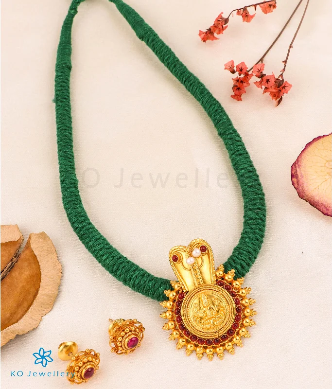 Elegant Heart Pendant Necklace For Special Events-The Vijeta Silver Kodava Thread Necklace (Green)