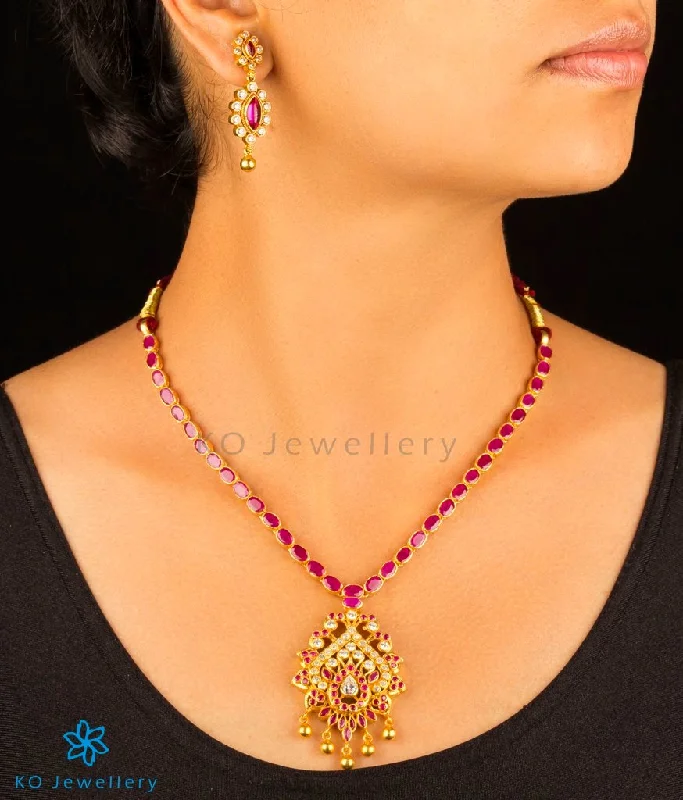 Sparkling Gemstone Necklace For Bridesmaids-The Kavya Silver Kempu Necklace