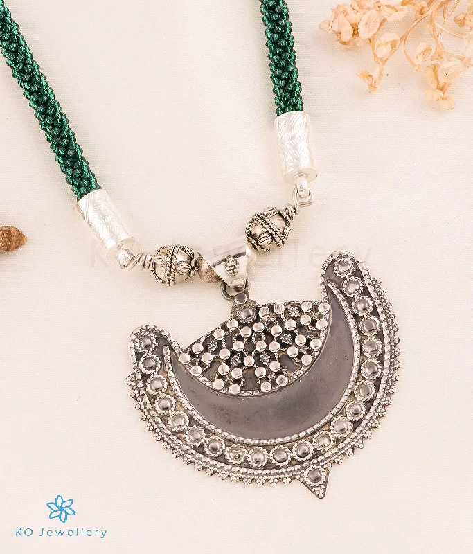 Elegant Crystal Necklace For Day Wear-The Ghazal Silver Antique Necklace